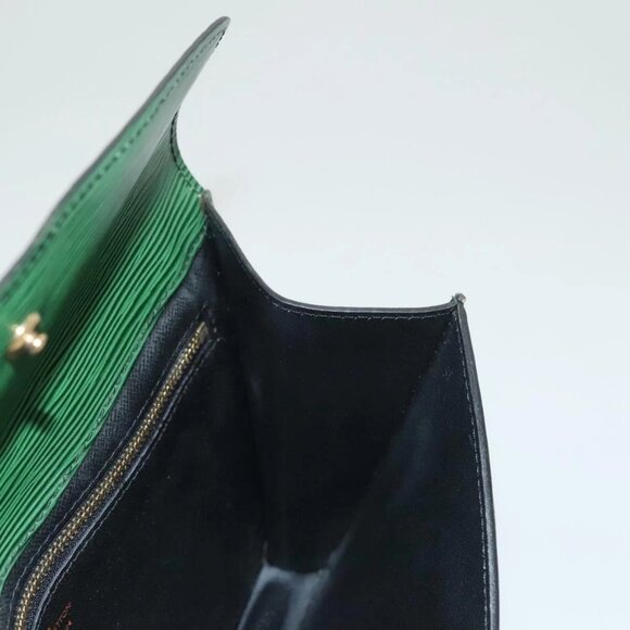 LOUIS VUITTON Epi Montaigne 23 Clutch Bag Green M52664 LV Auth 135445 - Picture 10 of 16